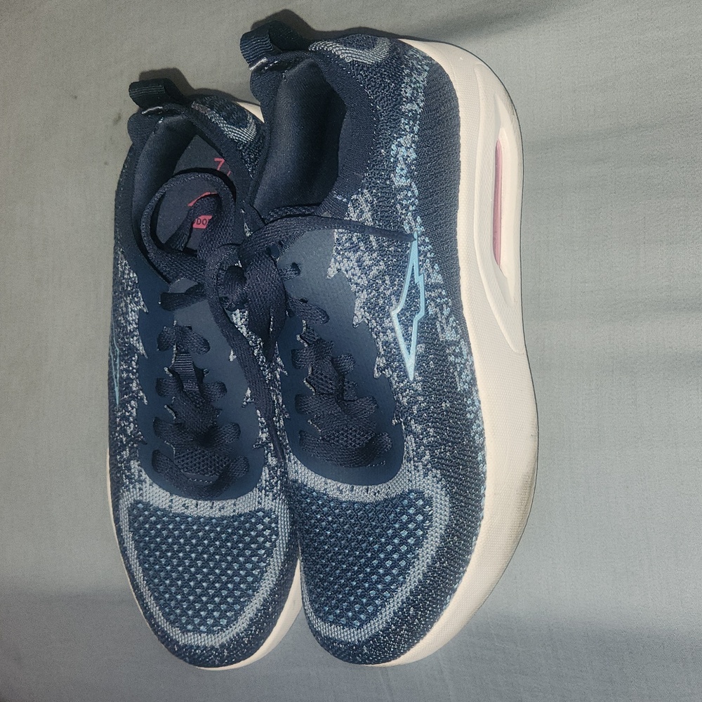 Avia shoes